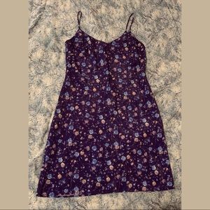 ✨NWOT Ditsy floral skater dress
